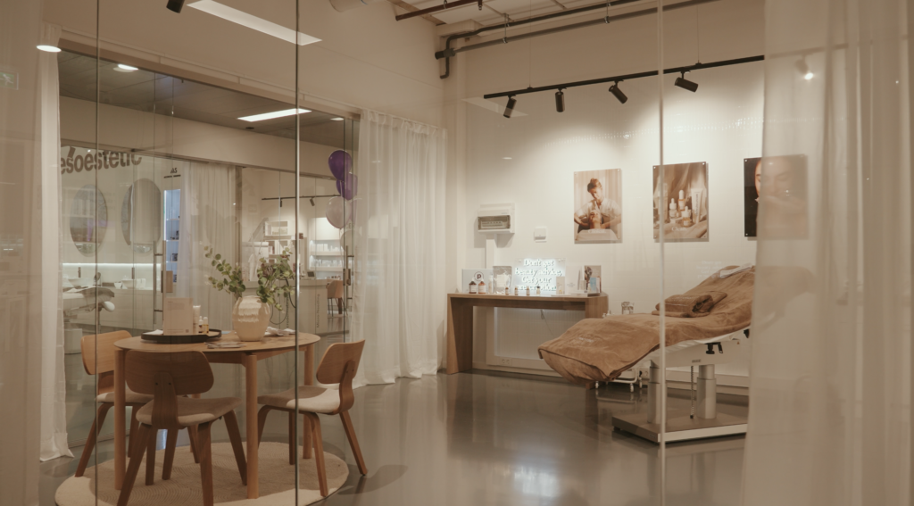 Prescription showroom